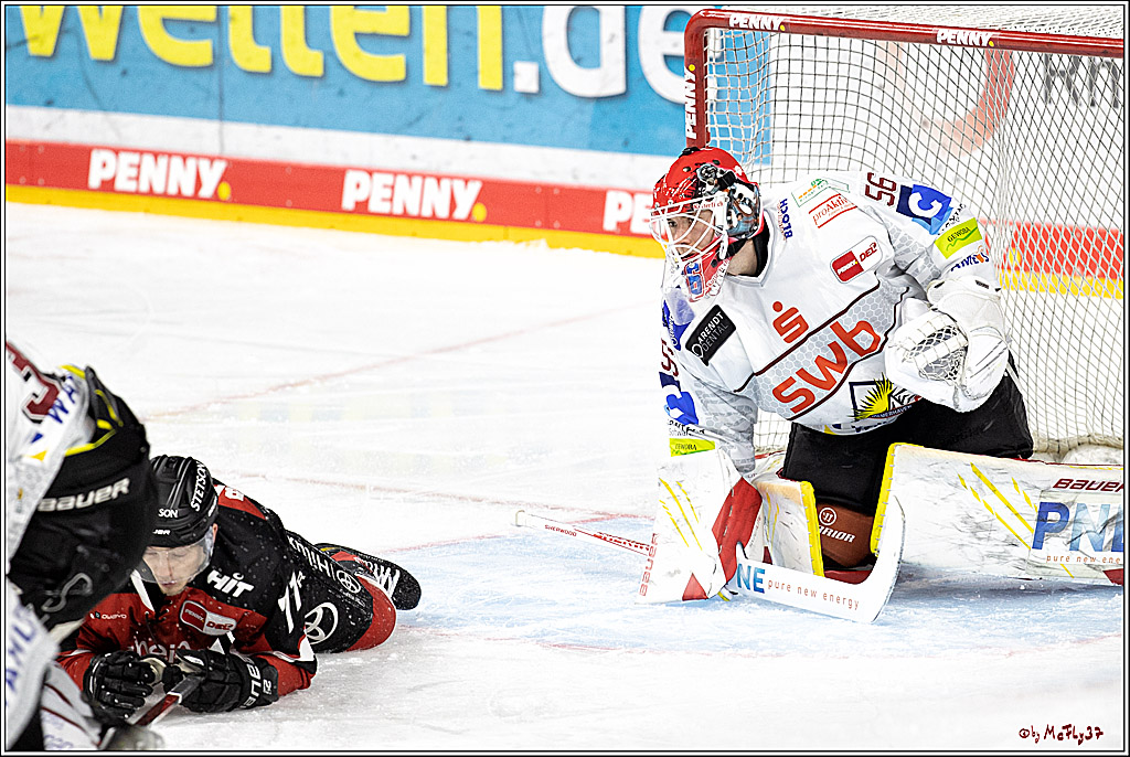 PENNY DEL; Koelner Haie - Fischtown Pinguins Bremerhaven; Koeln, 03.01.2022